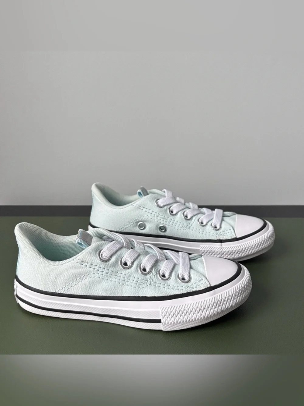 Converse CTAS Rave Ox Kids Slip On Sneakers in Light Mint